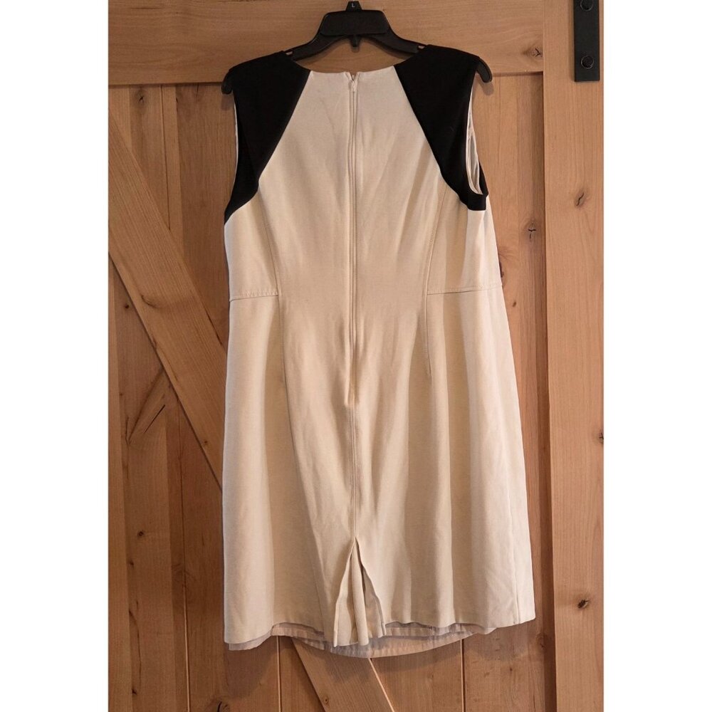 Talbots Size 16WP Black Cream Sheath Sleeveless Dress Petite Knee Length - Picture 2 of 15